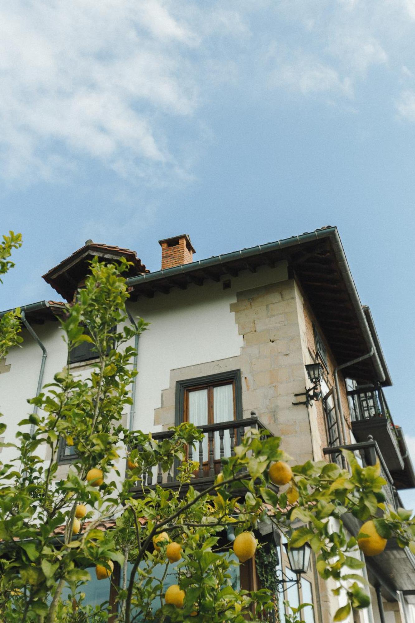 Hotel Palacio La Casona De Cerrazo Exterior photo