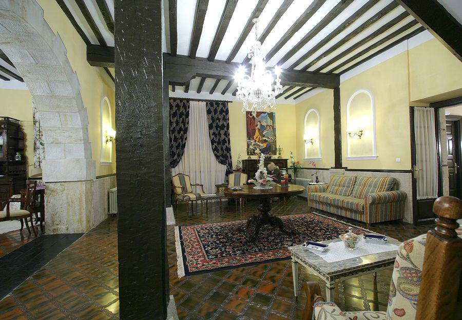 Hotel Palacio La Casona De Cerrazo Exterior photo